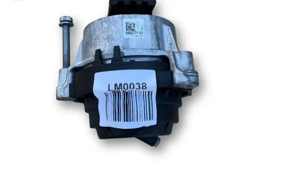 BMW 5 G30 G31 G38 Engine mount bracket 22118482771 8482771
