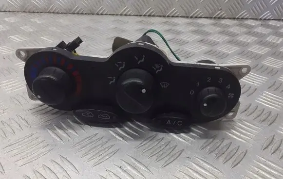 Hyundai Coupe Interior fan control switch 