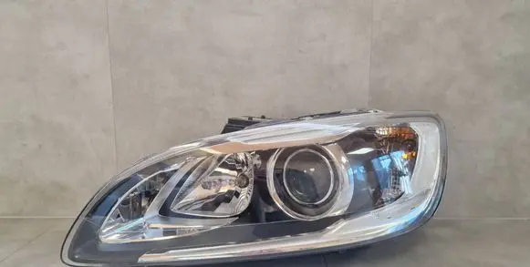 Volvo V60 Headlight/headlamp 