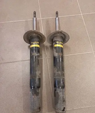 BMW 5 E39 Front shock absorber/damper S151217 E4625L
