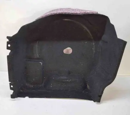 Maserati Quattroporte Spare wheel section trim 