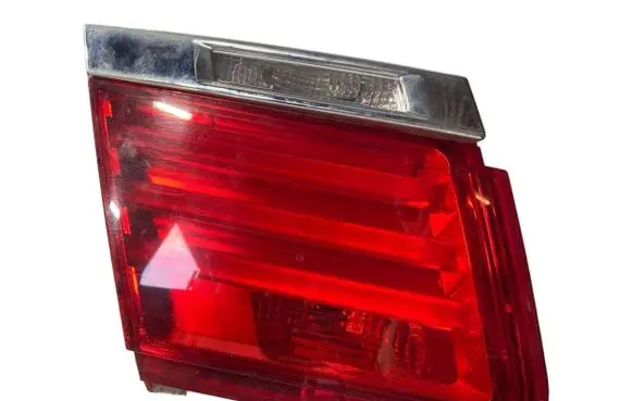 BMW 7 F01 F02 F03 F04 Tailgate rear/tail lights 63217182205 026330
