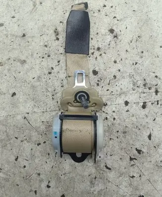 Infiniti EX Rear seatbelt