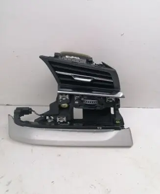 Audi Q7 4M Dashboard side air vent grill/cover trim 4M8820902