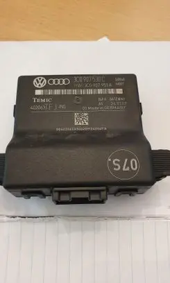 Volkswagen PASSAT B6 Gateway control module 3C0907530C 3C0907951A