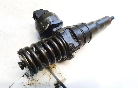 Audi A3 S3 8L Fuel injector 038130073AJ