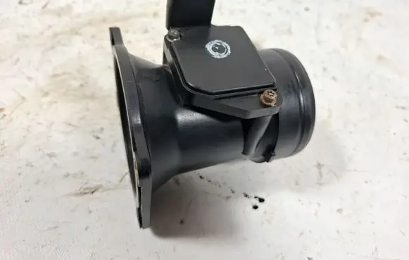 Volkswagen PASSAT B5 Mass air flow meter 06A906461B