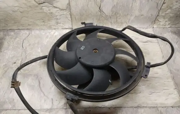 Volkswagen PASSAT B5 Electric radiator cooling fan 4B0959455