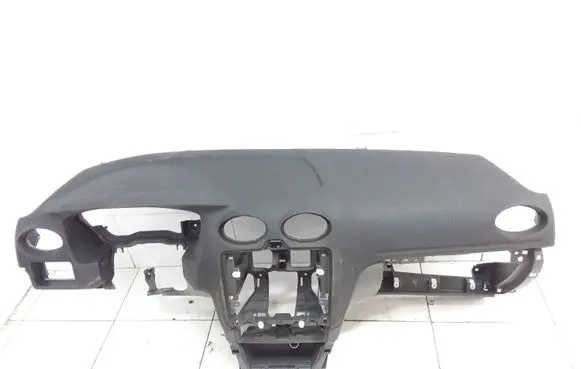 Ford Focus Dashboard 4M51A04320AAW 4M51A042B84CD