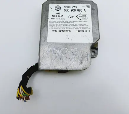 Volkswagen Golf IV Airbag control unit/module 6Q0909605A