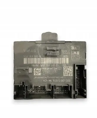 Audi A3 S3 8V Door control unit/module 5Q0959593B