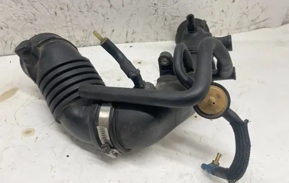 Subaru Forester SG Air intake hose/pipe
