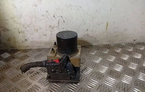Skoda Fabia Mk2 (5J) ABS Pump 6R0907379E