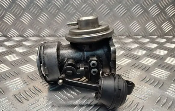 Audi A4 S4 B6 8E 8H EGR valve 038129637L