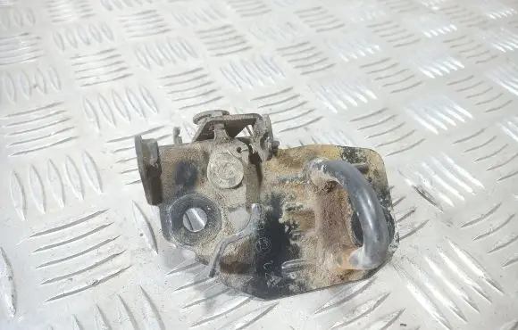 Skoda Felicia II Trunk lock loop 