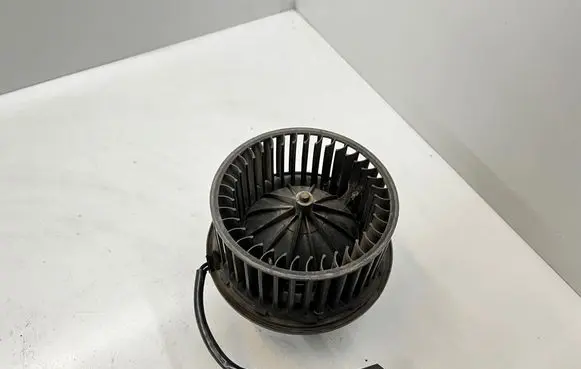 Volkswagen PASSAT B4 Heater fan/blower 357819021 9900 EGNG73A30