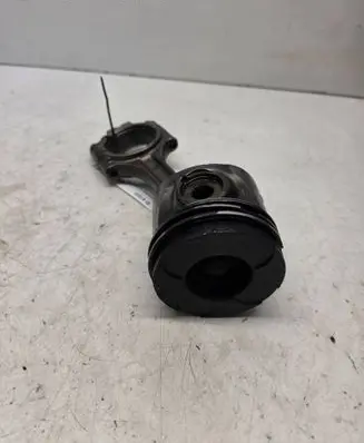 Volvo V70 Piston with connecting rod 1234
