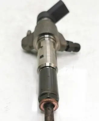 Volvo V40 Fuel injector 50274V05 9802448680 NG07