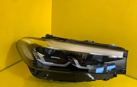 BMW 5 G30 G31 Headlight/headlamp 5A388C4-03