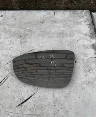 Volkswagen PASSAT CC Wing mirror glass 
