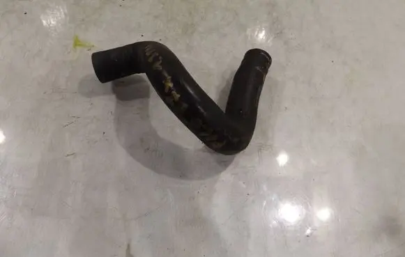 Volkswagen Polo IV 9N3 Engine coolant pipe/hose
