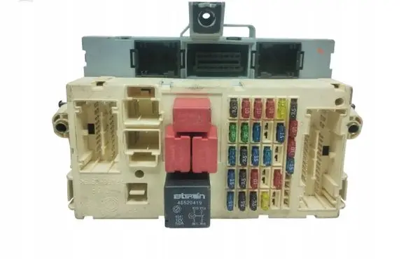 Fiat Stilo Fuse box set 46797609 27XCMUT1C 1208530080