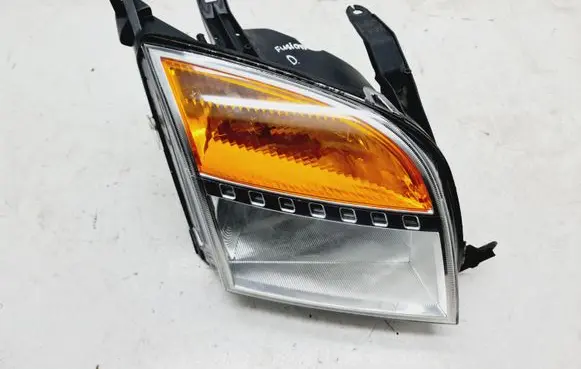 Ford Fusion Headlight/headlamp 24689800R 1547721