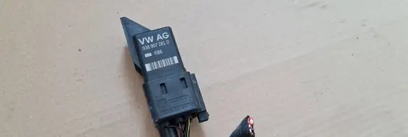 Audi A6 S6 C8 4K Glow plug pre-heat relay 038907281D