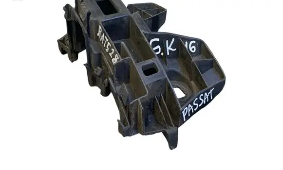 Rear bumper mounting bracket