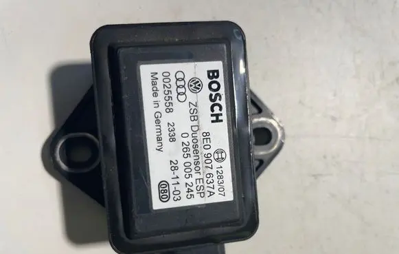 Audi A4 S4 B6 8E 8H ESP acceleration yaw rate sensor 8E0907637A