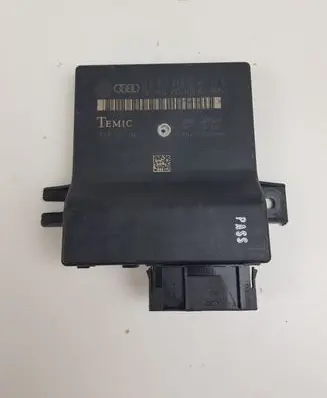 Audi A6 S6 C6 4F Gateway control module 4F0907468D 4F0910468A