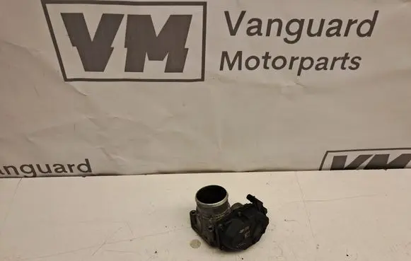 Hyundai i40 Throttle valve 351002A900