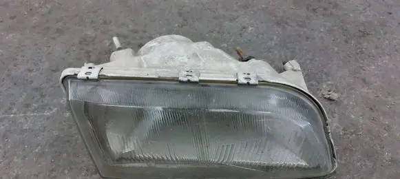 Volvo S40, V40 Headlight/headlamp 14556200