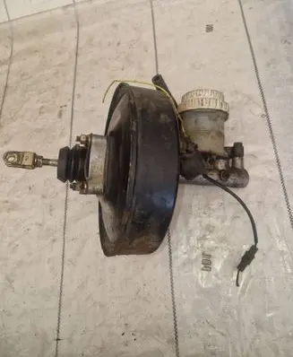 Mitsubishi Pajero Brake booster