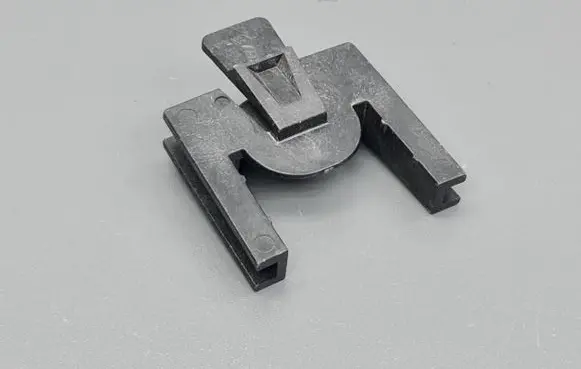 Mazda 6 Radiator mount bracket K3008 PE0115241