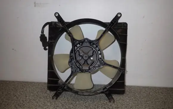 Suzuki Liana Air conditioning (A/C) fan (condenser) 