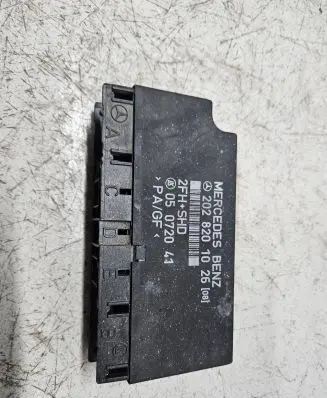 Mercedes-Benz C W202 Comfort/convenience module 2028201026
