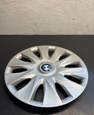 BMW X1 E84 R16 wheel hub/cap/trim 9091619