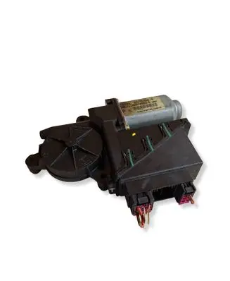 Volkswagen Polo IV 9N3 Front door window regulator motor 6Q2959801A VW240PDLSNFM 400700D