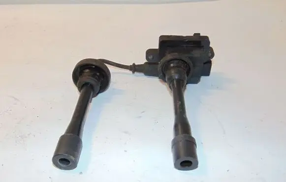 Mitsubishi Carisma High voltage ignition coil MD325048 FL0056 MD329301