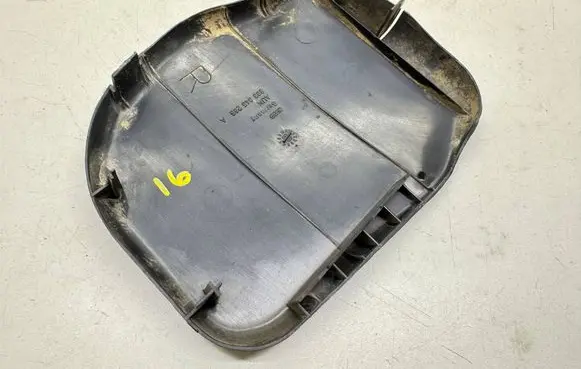 Audi 80 90 B3 Tail light part 893945286A