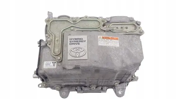 Toyota Yaris Voltage converter inverter 52033