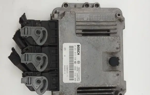 Opel Vivaro Engine control unit/module 0281015330 8200935115 8200935116