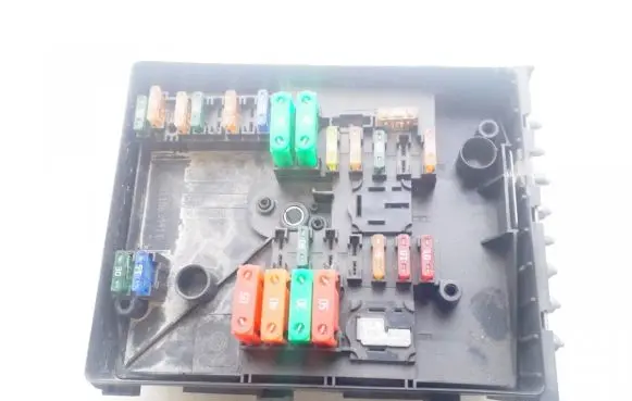 Volkswagen Touran I Fuse box set 1k0937125a 1k0937800ah