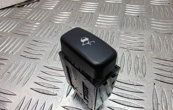 Mitsubishi L200 Traction control (ASR) switch 