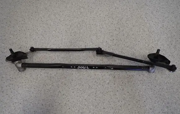 KIA Soul Front wiper linkage 