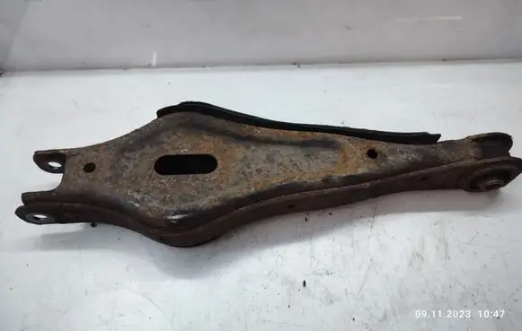 Hyundai Santa Fe Rear control arm