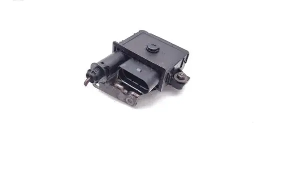 BMW 1 E81 E87 Glow plug 7798000 0522120102