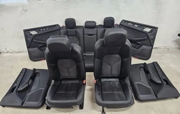 Porsche Macan (95B) Seat set 