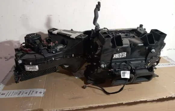 Mercedes-Benz E W212 Interior heater climate box assembly A2128305060